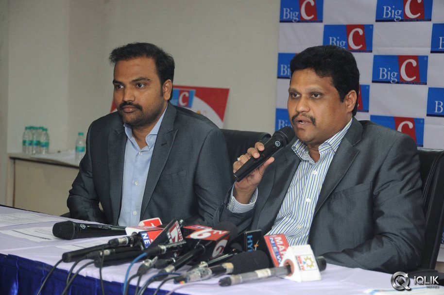 Pranitha-Launches-Big-C-Dussehra-Offers